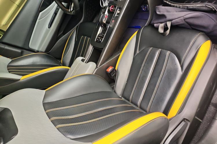 Used GAC Trumpchi EMPOW 2021 270T DCT J15 Version Right Front Seat