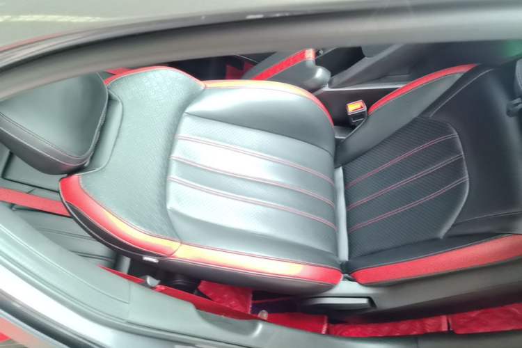 Used GAC Trumpchi EMPOW 2021 270T DCT J15 Version Right Front Seat