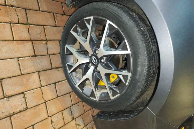 Used GAC Trumpchi EMPOW 2021 270T DCT J16 "Su Shen" Limited Edition Right Front Wheel Hub