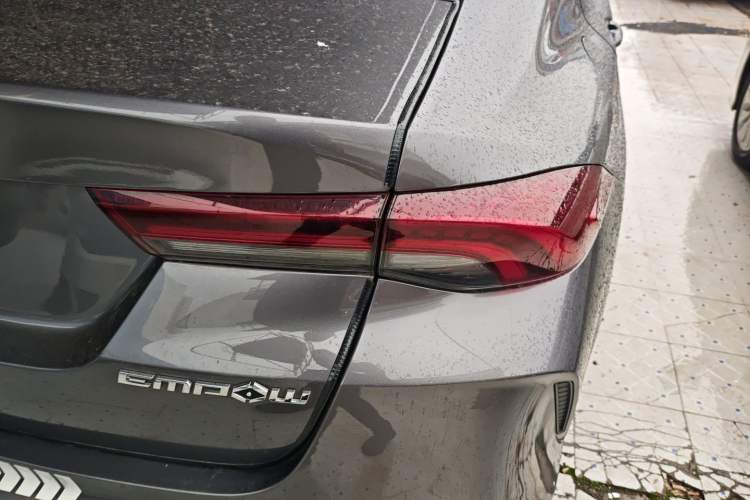 Used GAC Trumpchi EMPOW 2021 270T DCT J15 Version Right Rear Taillight