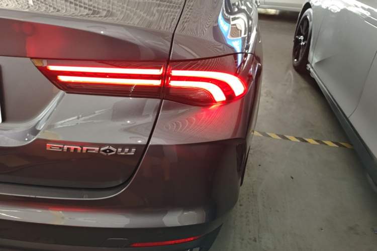 Used GAC Trumpchi EMPOW 2021 270T DCT J11 Version Right Rear Taillight