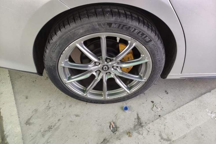 Used GAC Trumpchi EMPOW 2021 270T DCT J15 Version Right Rear Wheel Hub