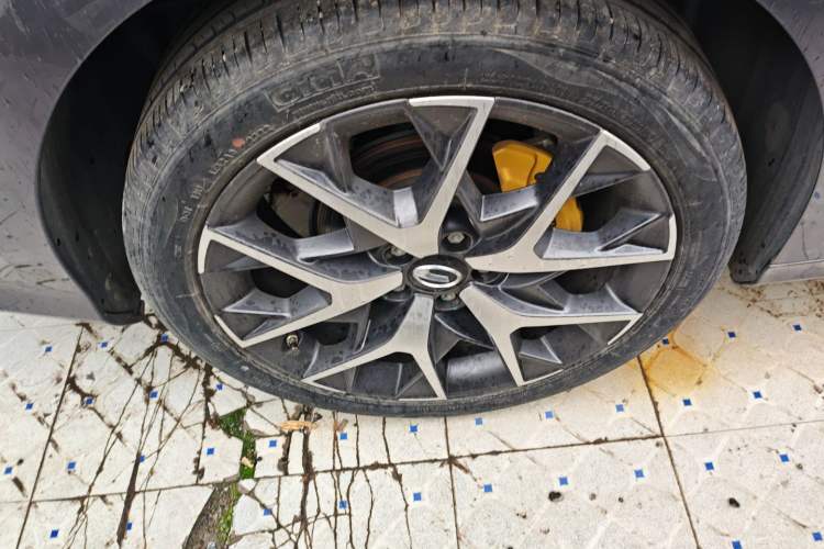 Used GAC Trumpchi EMPOW 2021 270T DCT J15 Version Right Rear Wheel Hub