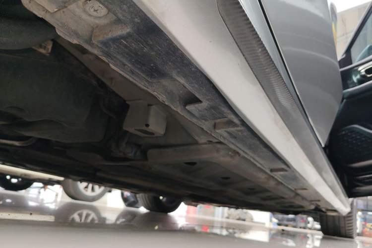 Used GAC Trumpchi EMPOW 2021 270T DCT J15 Version Right Side Sill