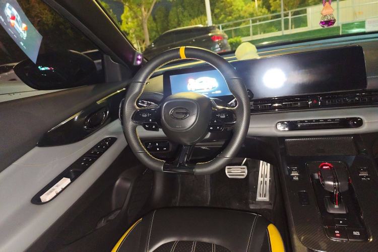 Used GAC Trumpchi EMPOW 2021 270T DCT J16 "Su Shen" Limited Edition Steering Wheel