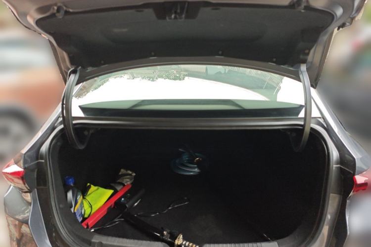 Used GAC Trumpchi EMPOW 2021 270T DCT J16 Version Trunk