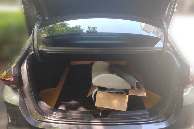 Used GAC Trumpchi EMPOW 2021 270T DCT J16 Version Trunk