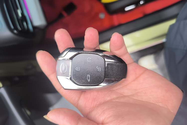 Used GAC Trumpchi EMPOW 2021 270T DCT J15 Version Vehicle Key