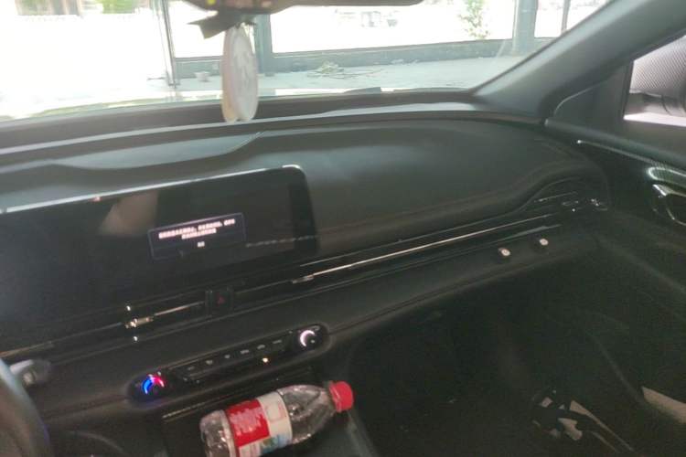 Used GAC Trumpchi EMPOW 2021 270T DCT J16 Version Audio And AC Panel