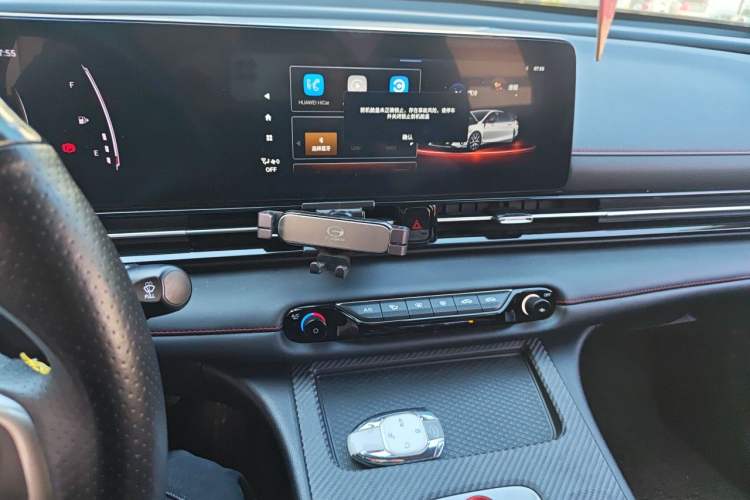 Used GAC Trumpchi EMPOW 2021 270T DCT J11 Version Audio And AC Panel