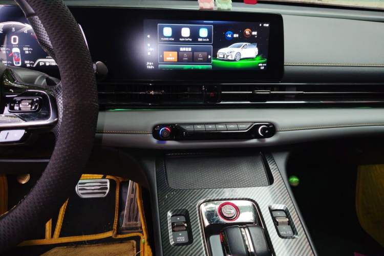 Used GAC Trumpchi EMPOW 2021 270T DCT J15 Version Audio And AC Panel