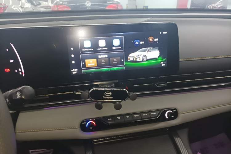Used GAC Trumpchi EMPOW 2021 270T DCT J15 Version Audio And AC Panel