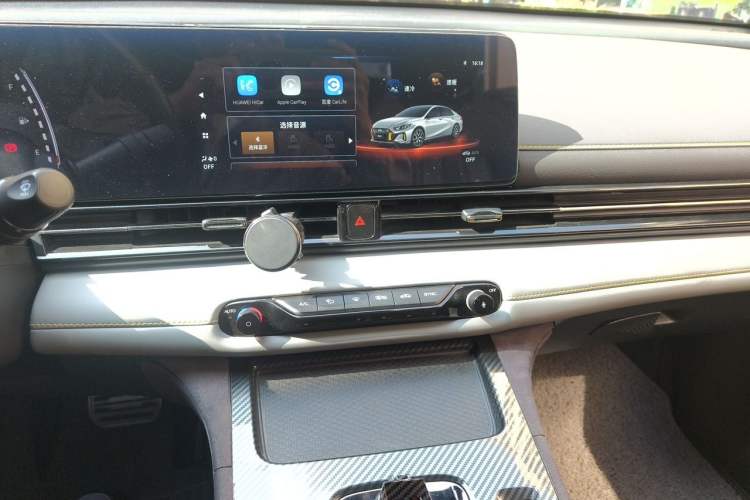 Used GAC Trumpchi EMPOW 2021 270T DCT J15 Version Audio And AC Panel