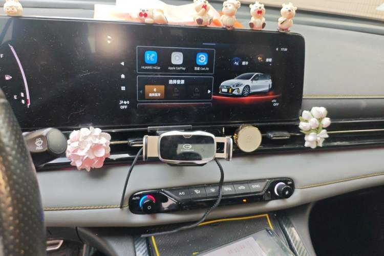 Used GAC Trumpchi EMPOW 2021 270T DCT J15 Version Audio And AC Panel