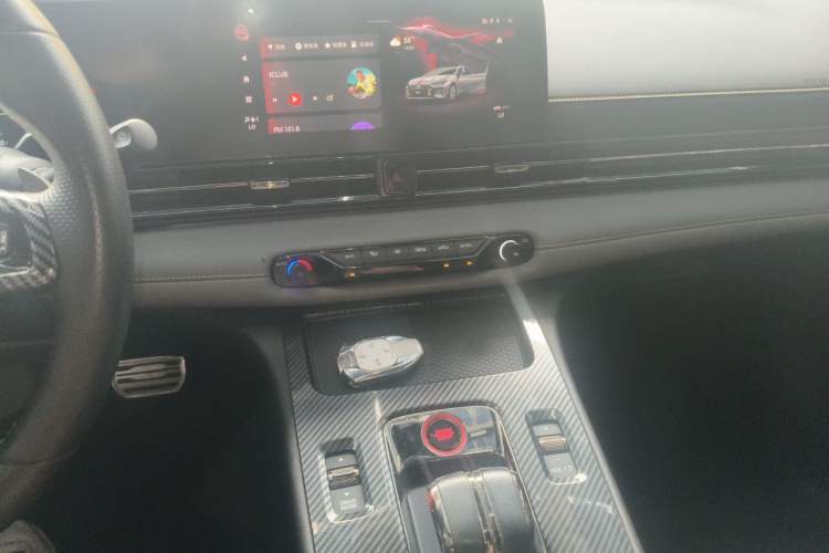 Used GAC Trumpchi EMPOW 2021 270T DCT J16 Version Audio And AC Panel