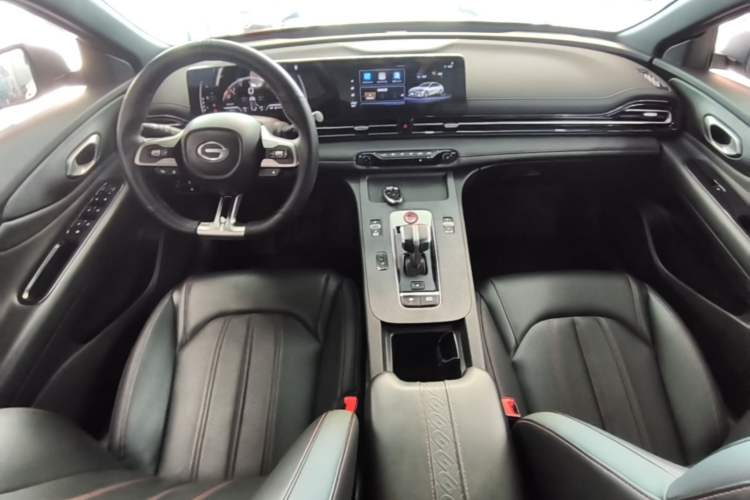Used GAC Trumpchi EMPOW 2021 270T DCT J11 Version Center Console