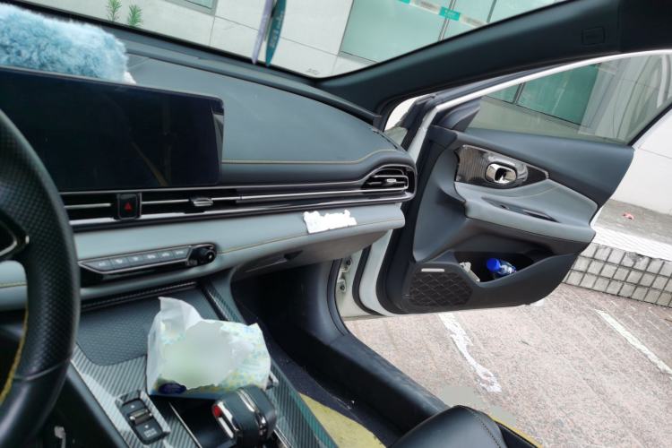 Used GAC Trumpchi EMPOW 2021 270T DCT J16 Version Center Console