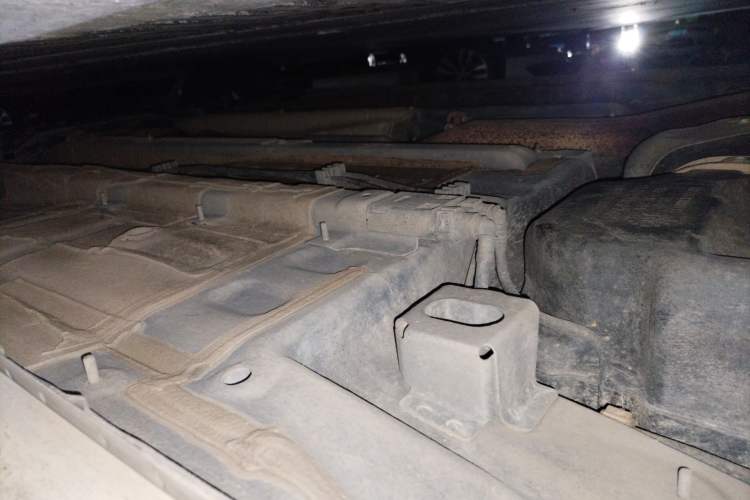 Used GAC Trumpchi EMPOW 2021 270T DCT J15 Version Chassis Rear Right