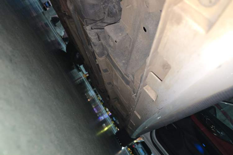 Used GAC Trumpchi EMPOW 2021 270T DCT J15 Version Chassis Rear Right