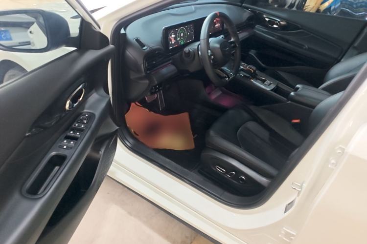 Used GAC Trumpchi EMPOW 2021 270T DCT J16 Version Driver Seat