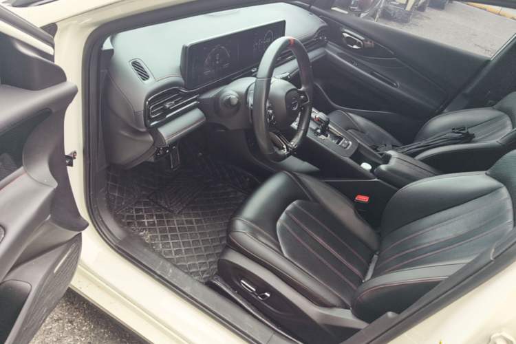 Used GAC Trumpchi EMPOW 2021 270T DCT J15 Version Driver Seat