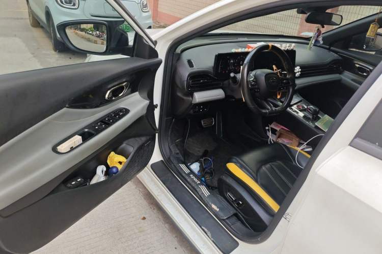 Used GAC Trumpchi EMPOW 2021 270T DCT J15 Version Driver Seat