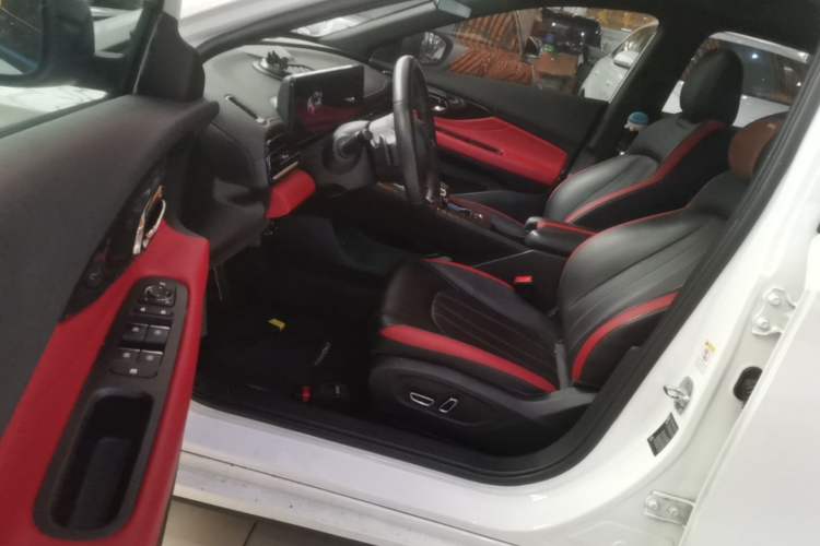 Used GAC Trumpchi EMPOW 2021 270T DCT J15 Version Driver Seat