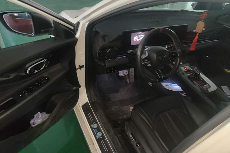 Used GAC Trumpchi EMPOW 2021 270T DCT J15 Version Driver Seat