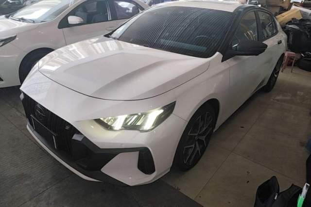 Ojetý GAC Trumpchi EMPOW 2021 270T DCT J16 Version