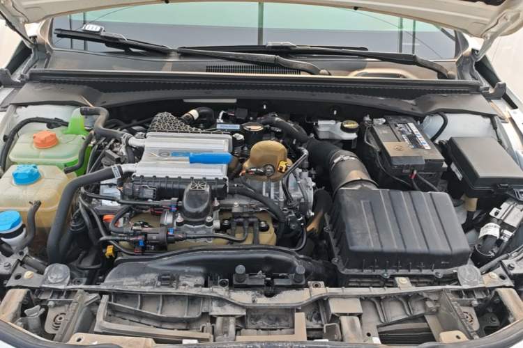 Used GAC Trumpchi EMPOW 2021 270T DCT J16 Version Engine Bay