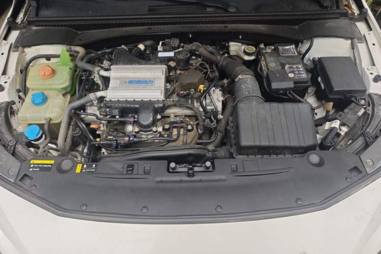 Used GAC Trumpchi EMPOW 2021 270T DCT J16 Version Engine Bay