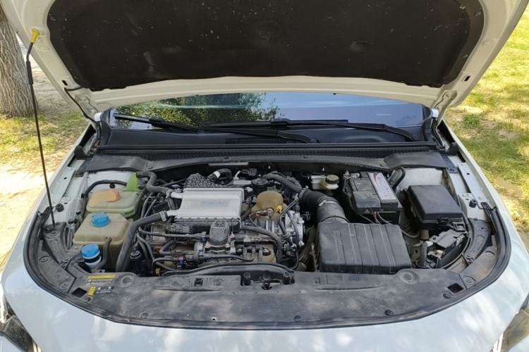 Used GAC Trumpchi EMPOW 2021 270T DCT J15 Version Engine Bay