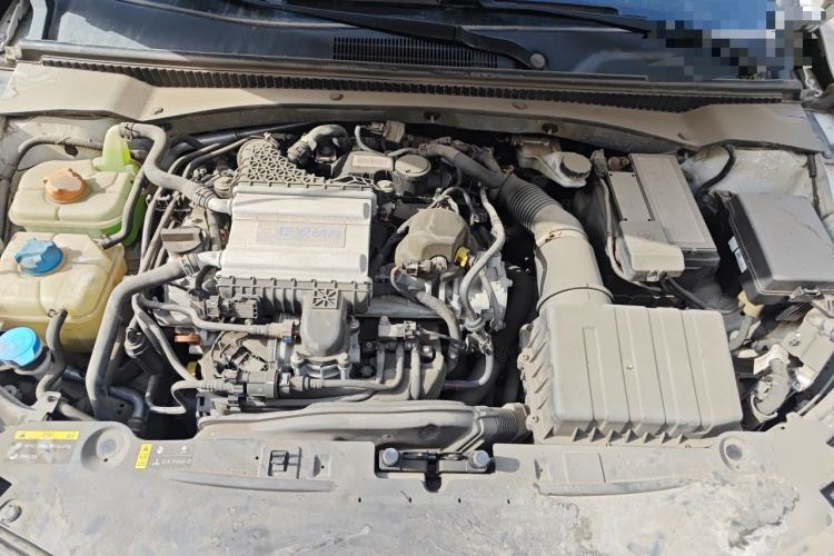 Used GAC Trumpchi EMPOW 2021 270T DCT J11 Version Engine Bay