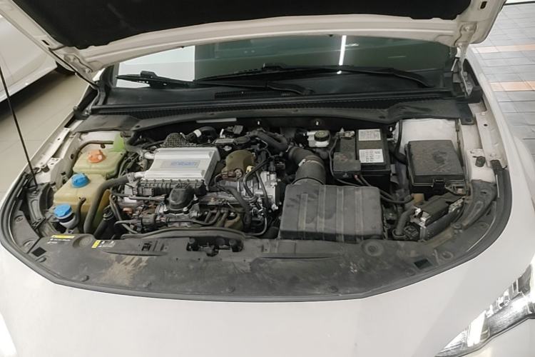 Used GAC Trumpchi EMPOW 2021 270T DCT J11 Version Engine Bay