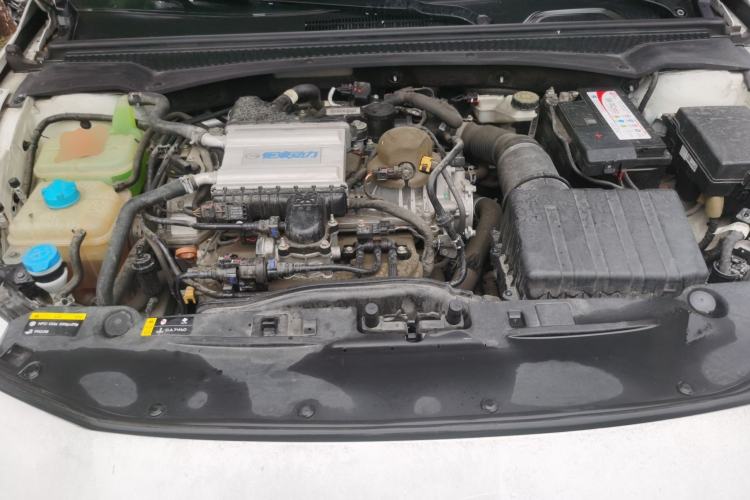 Used GAC Trumpchi EMPOW 2021 270T DCT J16 Version Engine Bay