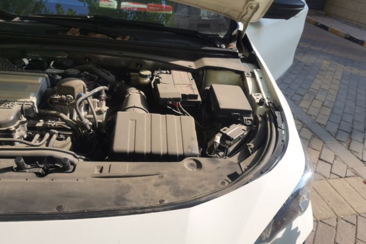 Used GAC Trumpchi EMPOW 2021 270T DCT J16 Version Engine Bay Left