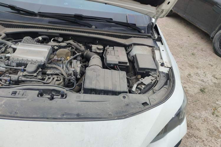 Used GAC Trumpchi EMPOW 2021 270T DCT J15 Version Engine Bay Left
