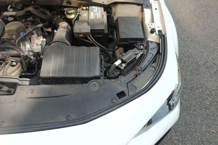 Used GAC Trumpchi EMPOW 2021 270T DCT J15 Version Engine Bay Left