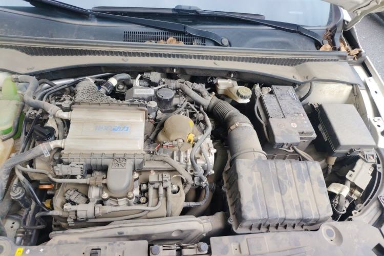 Used GAC Trumpchi EMPOW 2021 270T DCT J15 Version Engine Bay