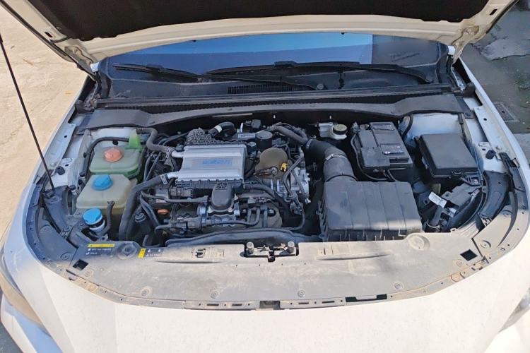 Used GAC Trumpchi EMPOW 2021 270T DCT J11 Version Engine Bay