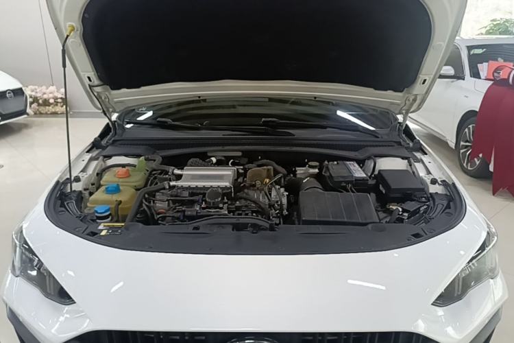 Used GAC Trumpchi EMPOW 2021 270T DCT J15 Version Engine Bay