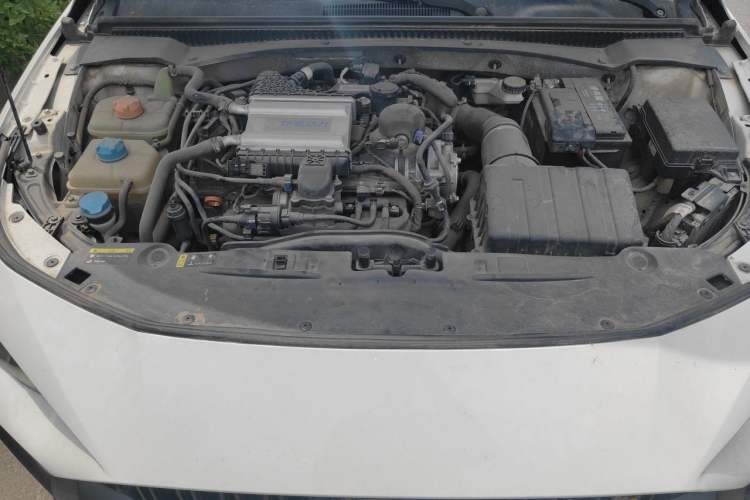 Used GAC Trumpchi EMPOW 2021 270T DCT J15 Version Engine Bay