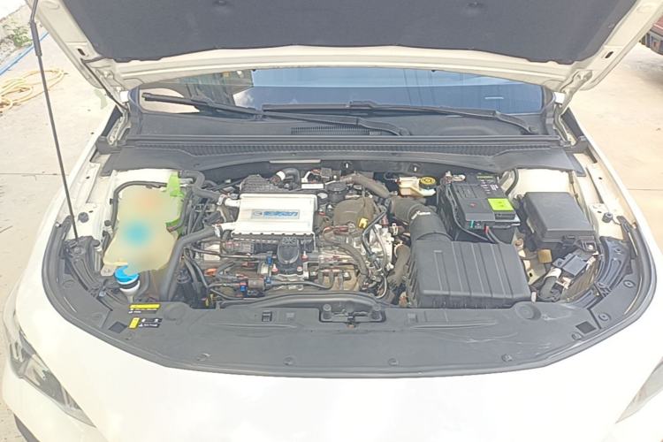 Used GAC Trumpchi EMPOW 2021 270T DCT J15 Version Engine Bay