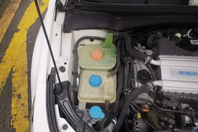 Used GAC Trumpchi EMPOW 2021 270T DCT J15 Version Engine Bay Right