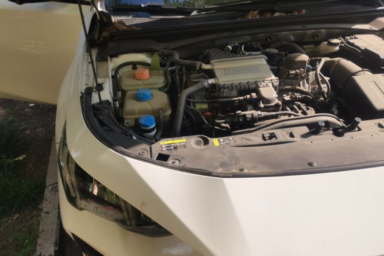 Used GAC Trumpchi EMPOW 2021 270T DCT J16 Version Engine Bay Right
