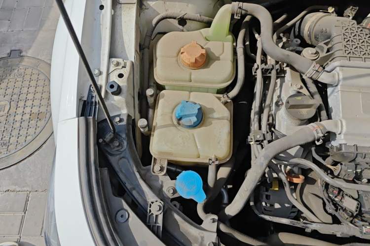 Used GAC Trumpchi EMPOW 2021 270T DCT J11 Version Engine Bay Right