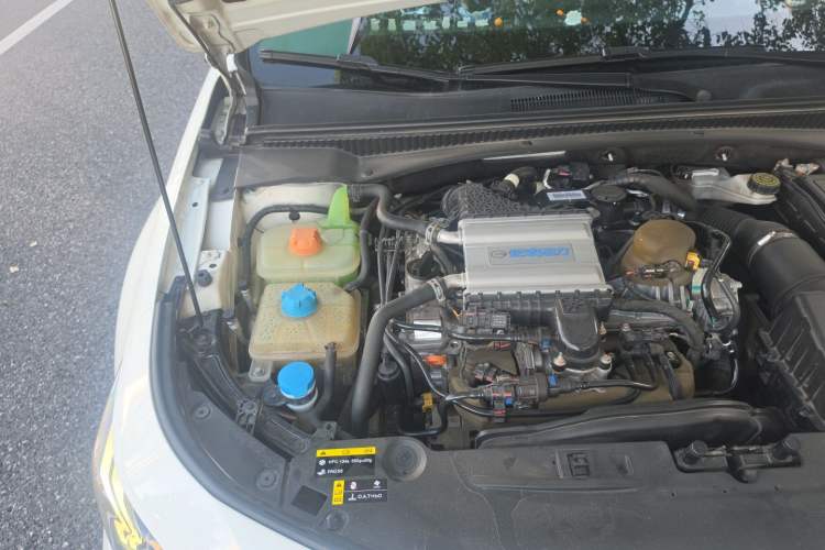 Used GAC Trumpchi EMPOW 2021 270T DCT J15 Version Engine Bay Right