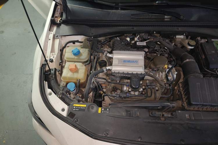 Used GAC Trumpchi EMPOW 2021 270T DCT J15 Version Engine Bay Right