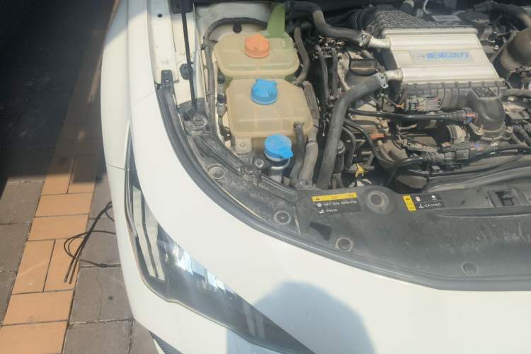 Used GAC Trumpchi EMPOW 2021 270T DCT J16 Version Engine Bay Right