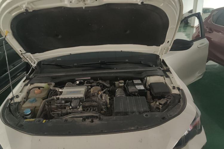 Used GAC Trumpchi EMPOW 2021 270T DCT J15 Version Engine Bay